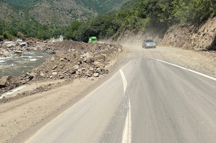 Վանաձոր-Ալավերդի-Այրում-Բագրատաշեն ավտոճանապարհը երթևեկելի է միայն մարդատար ավտոմեքենաների համար