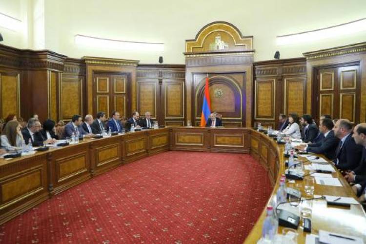 Փաշինյանը պատասխանատուներից հետաքրքրվել է, թե դիմումներում բարձրացված հարցերի որ մասն է լուծվում