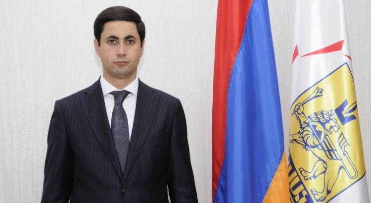 Ինչ ունեցվածք ունի Շենգավիթի թաղապետ Ռազմիկ Մկրտչյանը, ինչ է հասցրել կուտակել․ «Ժողովուրդ»