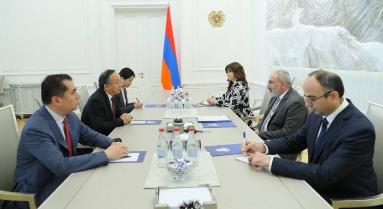 Փաշինյանը հրաժեշտի հանդիպում է ունեցել ՀՀ-ում Չինաստանի դեսպանի հետ