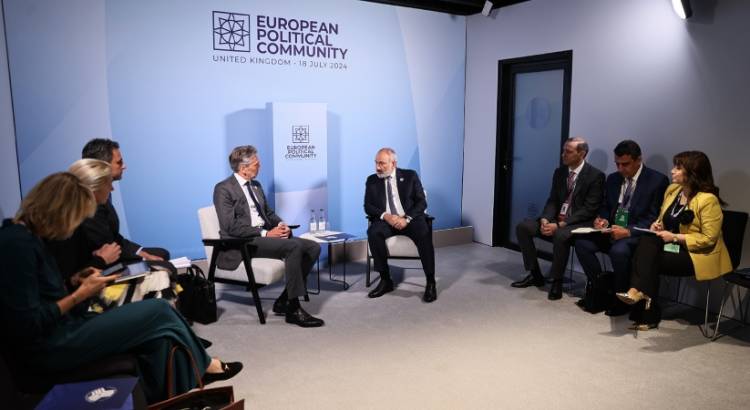 Փաշինյանը հանդիպում է ունեցել Նիդերլանդների նորընտիր վարչապետի հետ (տեսանյութ)