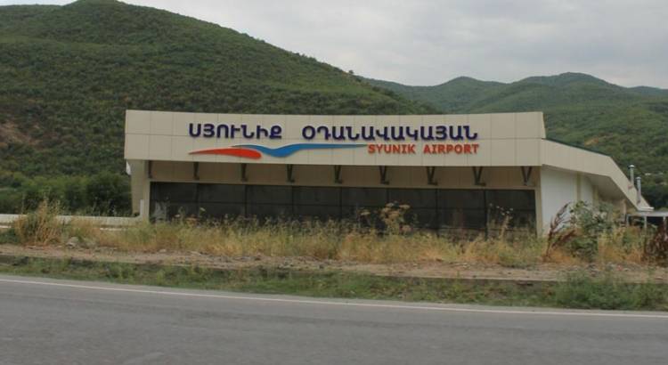 Կառավարությունը բանակցում է Էռնեկյանի թիմի հետ՝ «Սյունիք» օդանավակայանը միջազգային դարձնելու համար