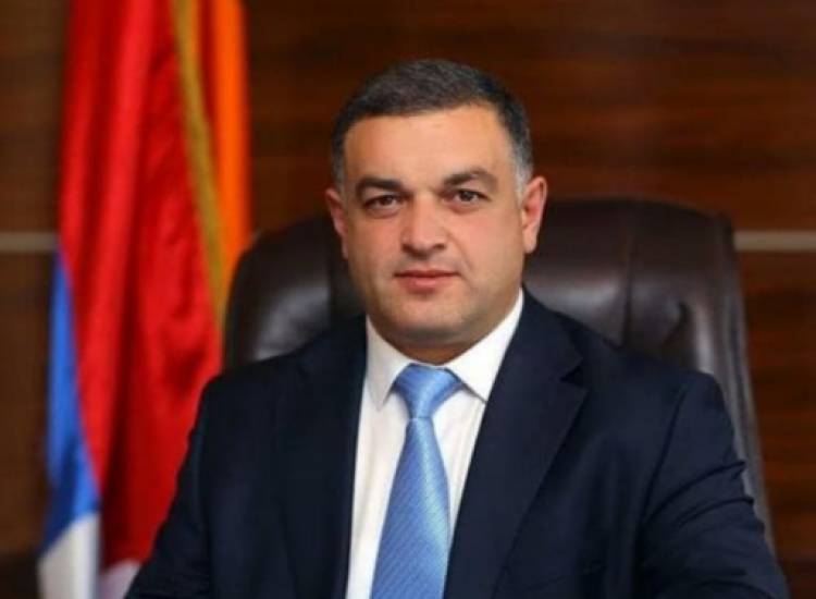 Ստեփանակերտի քաղաքապետի նկատմամբ տնային կալանքը փոխվեց վարչական հսկողություն խափանման միջոցով