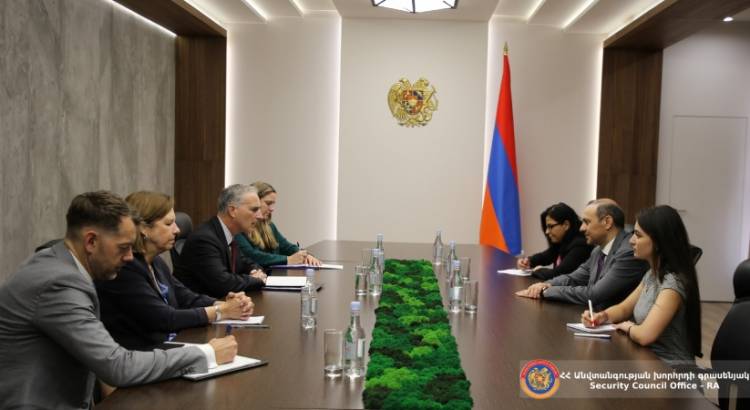 Արմեն Գրիգորյանը հանդիպել է Կովկասյան բանակցությունների հարցերով ավագ խորհրդական Բոնոյի հետ