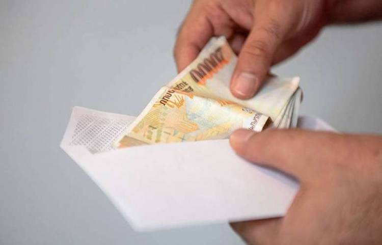 Քաղաքացին կաշառք է վճարել մեքենան հետ ստանալու դիմաց. ՆԳՆ հակակոռուպցիոն վարչության բացահայտումը
