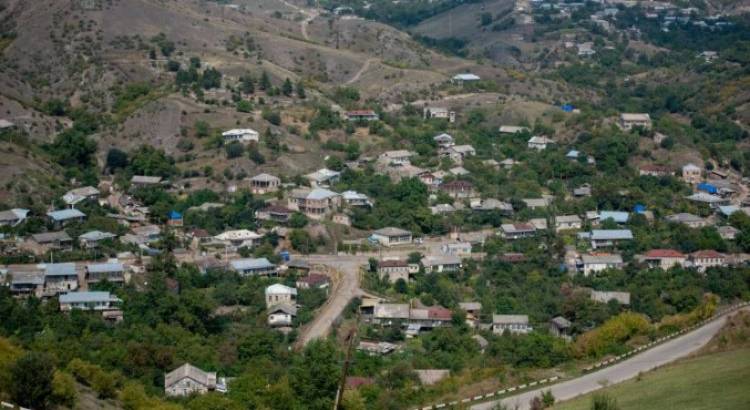 Ադրբեջանցիները տեսադիտողական սարքավորումներ են տեղադրել իրենց հանձնված «Նոր Տարի» դիրքում
