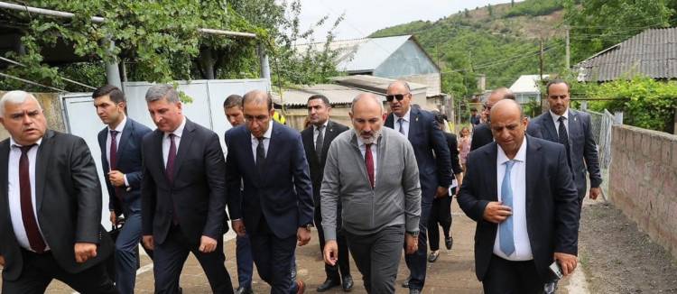 ՔՊ-ականները հանգիստը համատեղում են կուսակցական աշխատանքի հետ` պատրաստվելով 2026 թվականի ընտրություններին. «Ժողովուրդ»