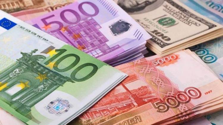 Դոլարն էժանացել է, ռուբլին՝ թանկացել․ փոխարժեքն՝ այսօր