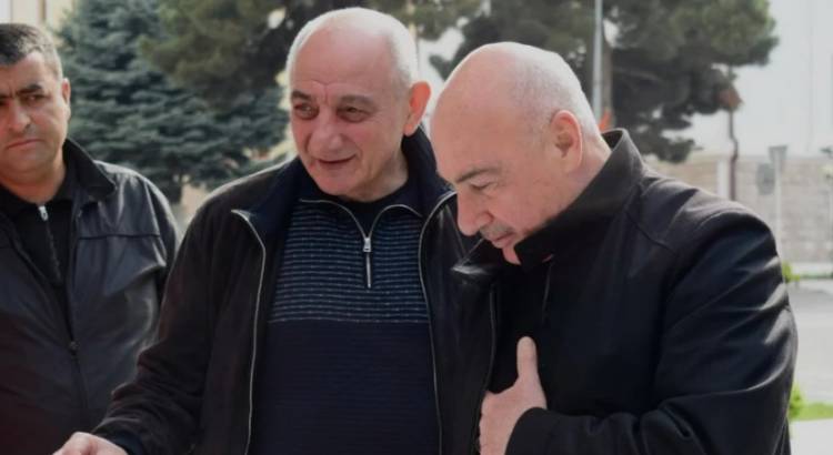 Ինձ համար զարմանալի էր, երբ նախագահն ինձանից ծխախոտ խնդրեց․ այսօր Բակո Սահակյանի ծնունդն է