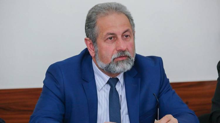 Նետված ձեռնոցը վերցնում են ․«Հրապարակ»