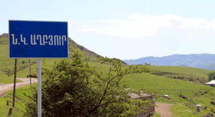 Խաղաղության ձգտող երկիրը մեր աչքի առաջ պատրաստվում է պատերազմի