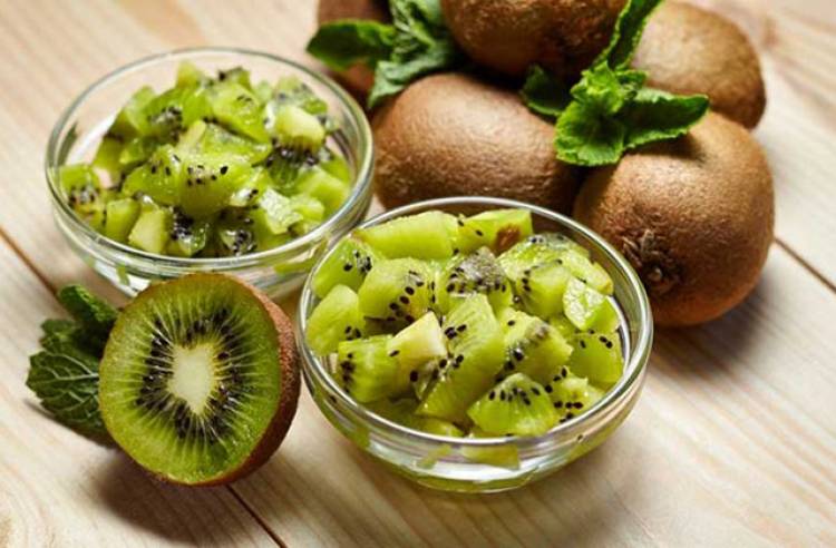 Ո՞ր հիվանդությունների դեմ պայքարում է օգնում կիվին․ ու՞մ է հակացուցված