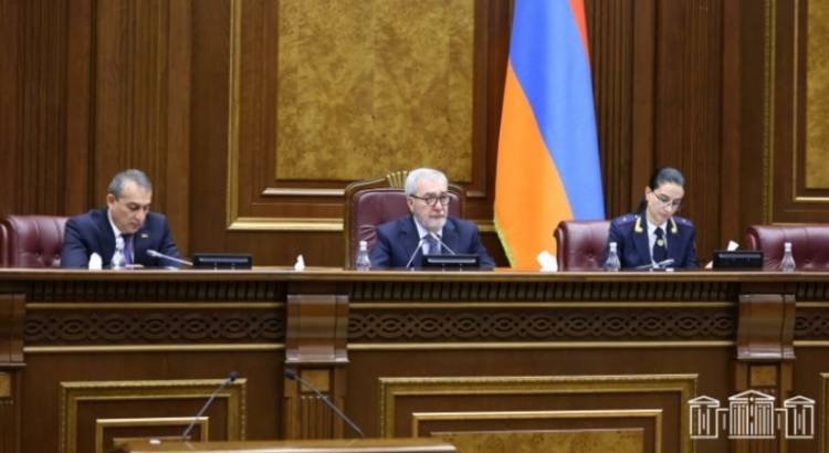 Լավ չեն աշխատո՞ւմ. «Փաստ»