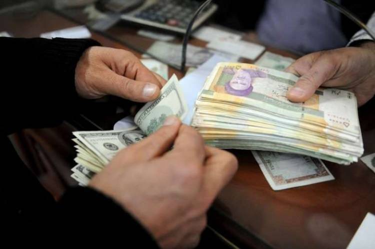 Դոլարը թանկացել է, ռուբլին՝ էժանացել․ փոխարժեքն՝ այսօր