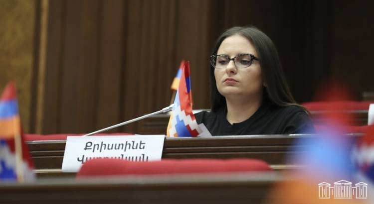 Պատգամավորը՝ Ալեն Սիմոնյանի և MediaHub-ի լրագրող Վահե Մակարյանի միջև միջադեպի մասին