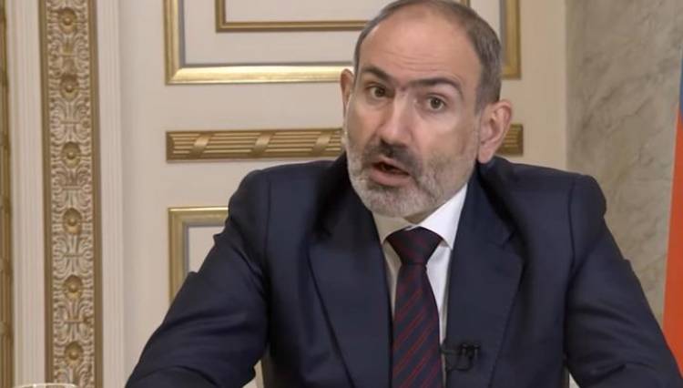 Ձուկը գլխից է հոտում