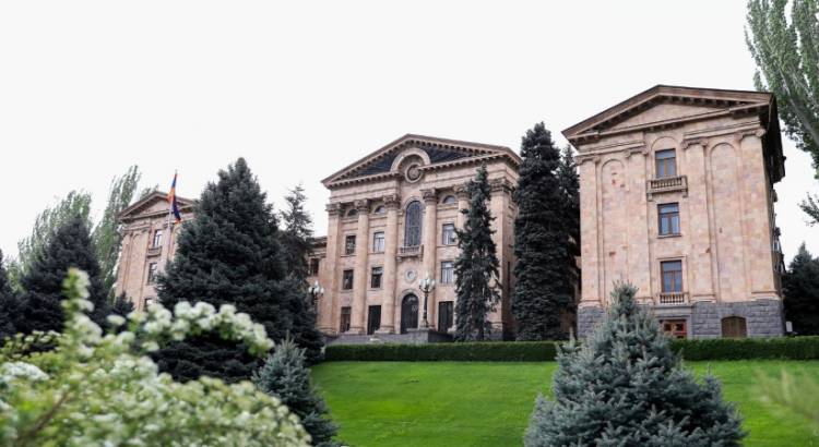 Մոսկվա է գործուղվում ԱԺ պատվիրակություն. կազմում են նաև անսպասելի դեմքեր թե՛ իշխանությունից, թե՛ ընդդիմությունից
