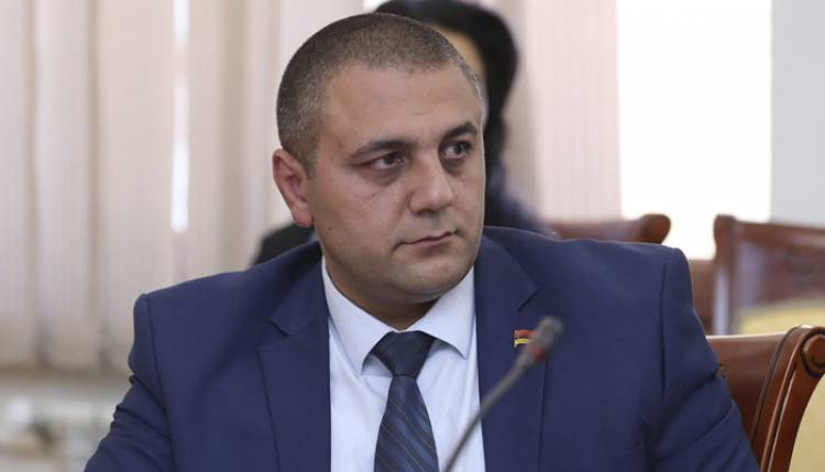 Գյումրու ՔՊ ղեկավարը թմրանյութի մեկ թեստ է հանձնել. արյան և մազի հետազոտությունները չկան. «Ժողովուրդ»