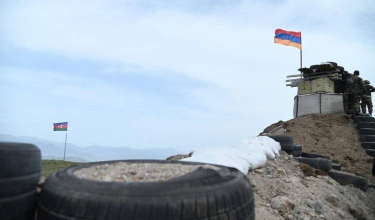 Ադրբեջանցիները հիմա էնքան մոտ են, որ ամեն րոպե մի բանի սպասում ենք. ՊՆ-ն հերքում է, բայց դրանց էլ ոչ մեկ չի վստահում