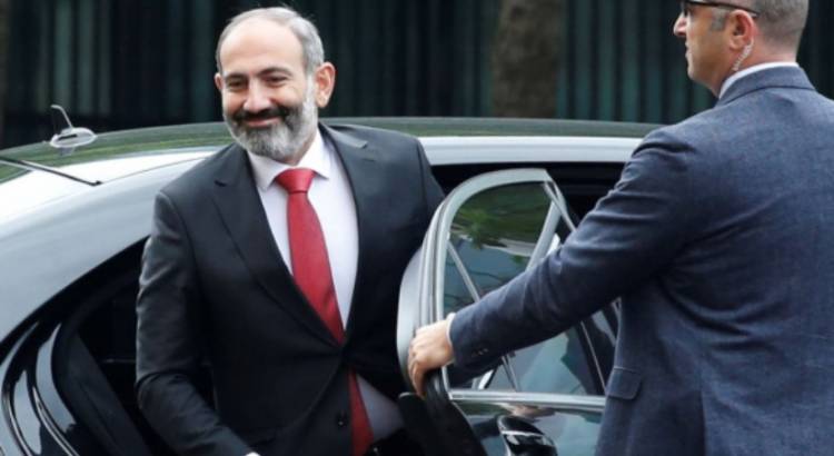 Մեքենաներ կրճատող Փաշինյանն իր աշխատակազմի համար էլեկտրամոբիլներ է գնել
