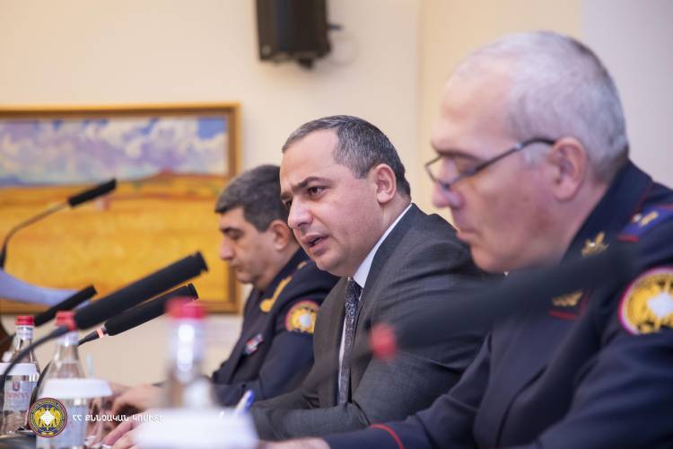 Քննչականում, հերթ չտալով, Փաշինյանի հրահանգներն են կատարում․ «Հրապարակ»