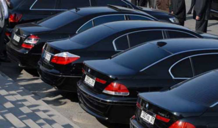Ծառայողական մեքենաները ոչ թե կրճատվում են, այլ կանգնելու են գարաժներում․«Հրապարակ»