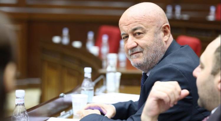 Ուրվագծվում է Աղազարյանի «մեղադրանքը»