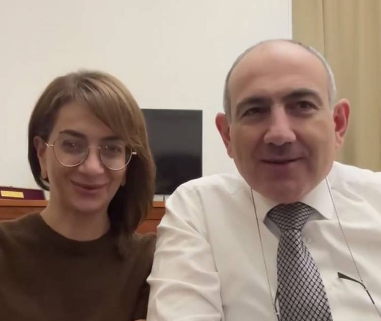 Ամուսնացած ե՞նք, թե  չէ. պարզ հարց, ոչ միանշանակ պատասխան․ Փաշինյանն ու կինը պատասխանում են քաղաքացիների հարցերին