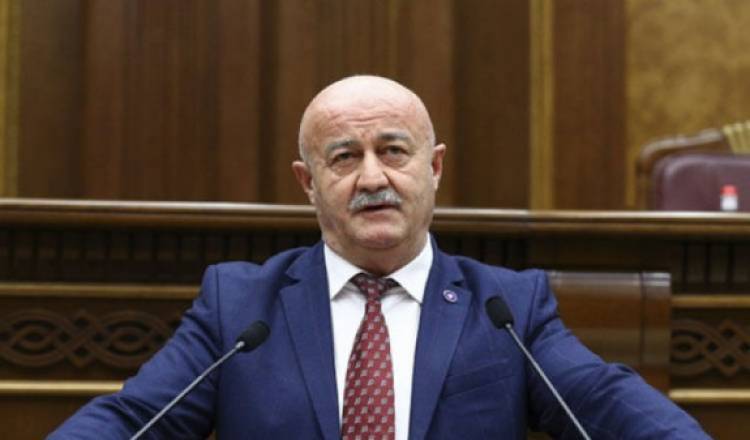 Որոշել են մինչեւ վերջ խայտառակվել․ «Հրապարակ»