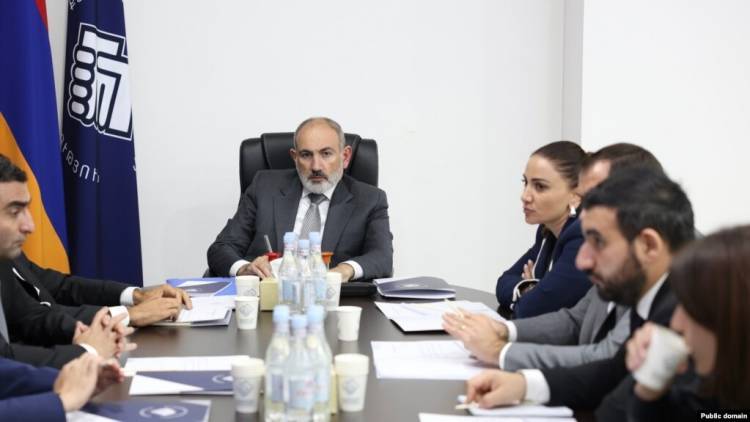 Ի՞նչ եք վեր ընկել ձեր սենյակներում. «Հրապարակ»