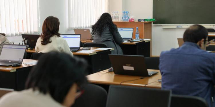 Նոր օրենք կամավոր ատեստավորման նվազագույն շեմը չհաղթահարած ուսուցիչների համար