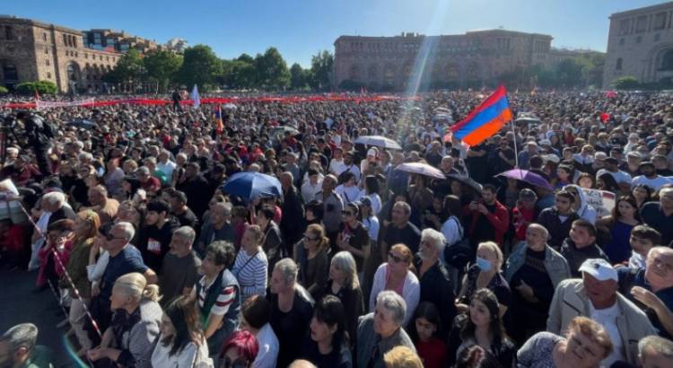 Ոչ միայն «նահանջ», այլև նահանջի տարի. «Փաստ»