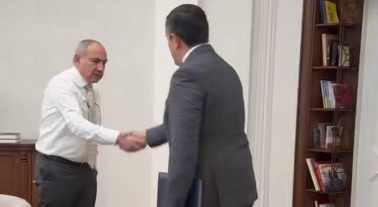 Նիկոլ Փաշինյանը ԲԴԽ նախագահին է հանդիպել (տեսանյութ)