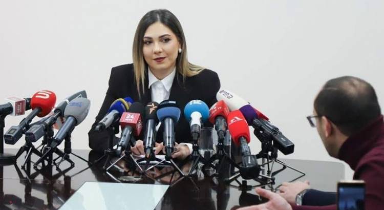 Ինչո՞ւ ոչ կին՝ տղամարդու փոխարեն, հատկապես, եթե տվյալ կինը տղամարդուց գեղեցիկ է․ Գալյանի ասուլիսի «խտրական» հմայքը