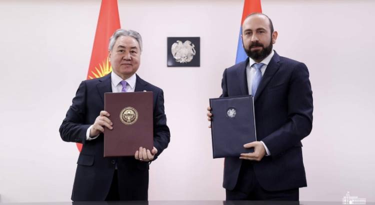 Ղրղզստանի ԱԳ նախարարի` Երևան այցի շրջանակներում փաստաթղթեր են ստորագրվել