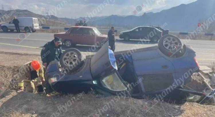 Բախվել են «Hyundai»-ը և «Opel»-ը, վերջինը նաև գլխիվայր շրջվել է. Shamshyan