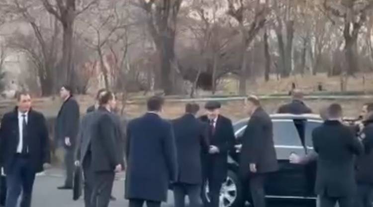 Նիկոլ Փաշինյանն այցելել է Եռաբլուր