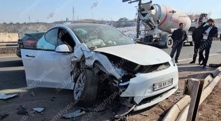Բախվել են «Tesla»-ն, «BMW»-ն ու «Nissan»-ը, «BMW»-ն մասամբ կախվել է ձորակում․ Shamshyan