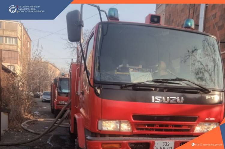 Երևանում հրդեհ է բռնկվել վագոն-տնակում