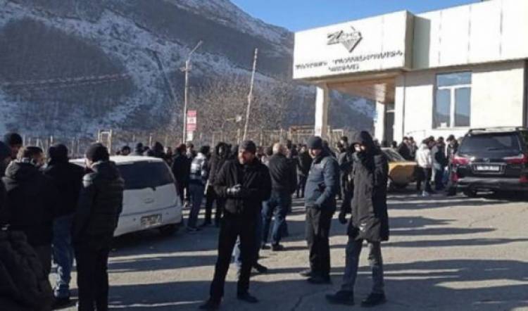 Ադրբեջանը ցնծության մեջ է, ՀՀ կառավարությունն` անհաղորդ․ «Հրապարակ»