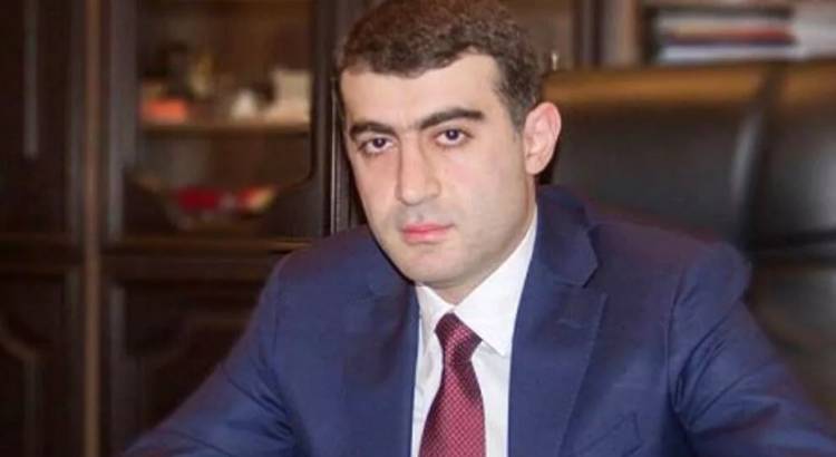 Գյումրու նախկին քաղաքապետի որդու տնային կալանքը երկարացվել է