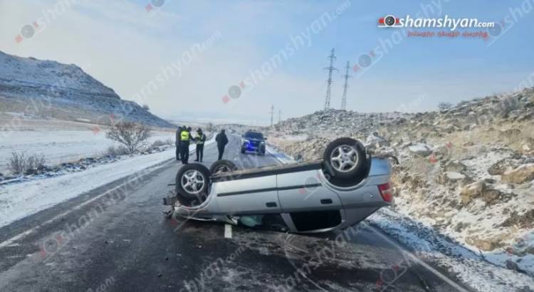 Արագածոտնում «Opel»-ով վթարի է ենթարկվել գյուղերից մեկի դպրոցի զինղեկը. Shamshyan