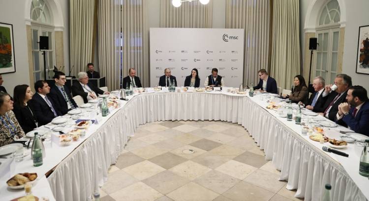 Փաշինյանը Մյունխենում մասնակցել է կլոր սեղանի
