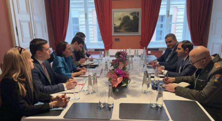 Սուրեն Պապիկյանը հանդիպել է Լյուքսեմբուրգի պաշտպանության նախարարի հետ