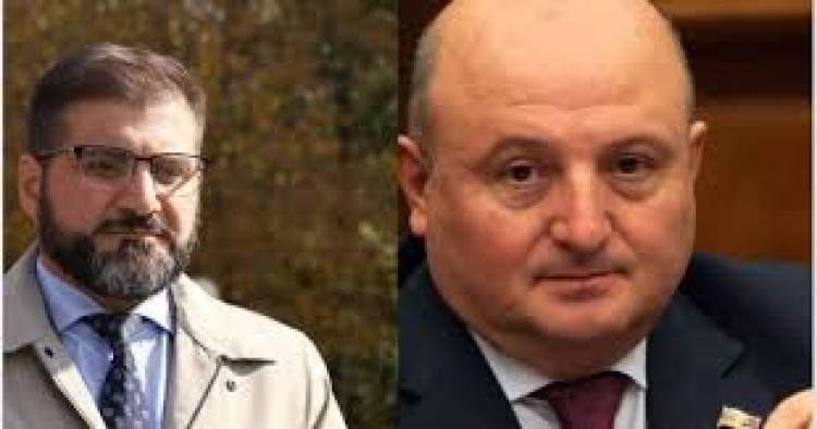 Գտնում ես Վարդանիկին, խնդրում, առաջադրվի հետո բեմադրում «մեծ» ձերբակալությունը, և արդյունքում ստանում «ընդդիմադիր»