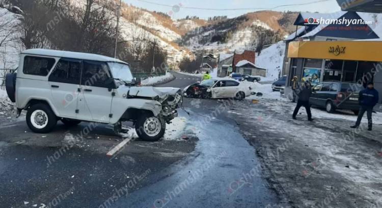 Դիլիջանում բախվել են «Skoda» և «ՈՒԱԶ», վիրավnրներ կան․ Shamshyan