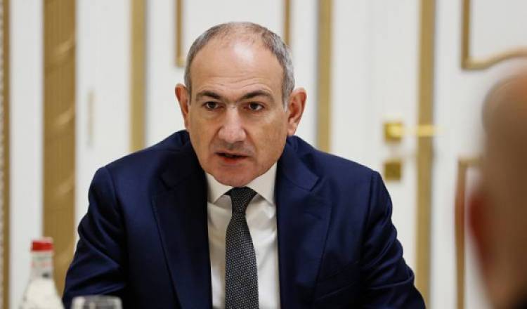 Հիմա ՀԿ-ների հետ է հանդիպում․ «Հրապարակ»