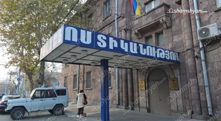 Դատարանի բակում մեղադրյալը uեռական օրգանի մոտ շարժումներով ինչ-որ բան է հասկացրել քաղաքացուն․ Shamshyan