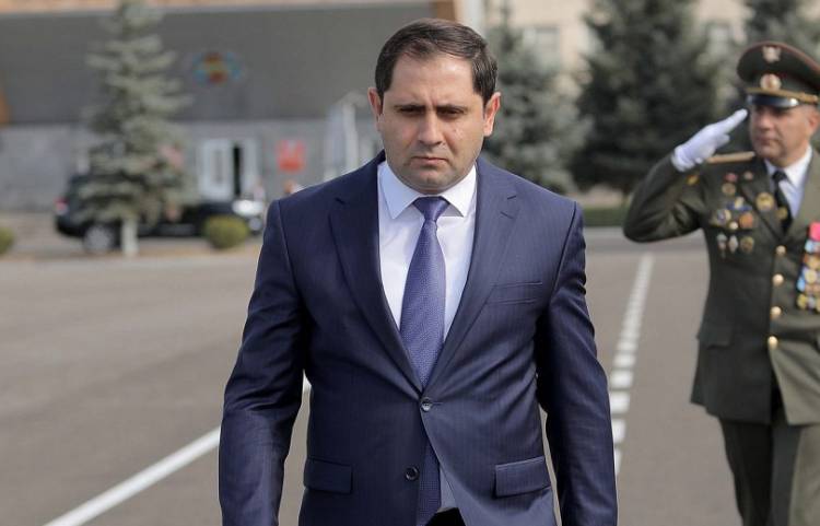ՊՆ-ում կրիզիս է․ Պապիկյանը դիմում է նախկիններին․ «Հրապարակ»