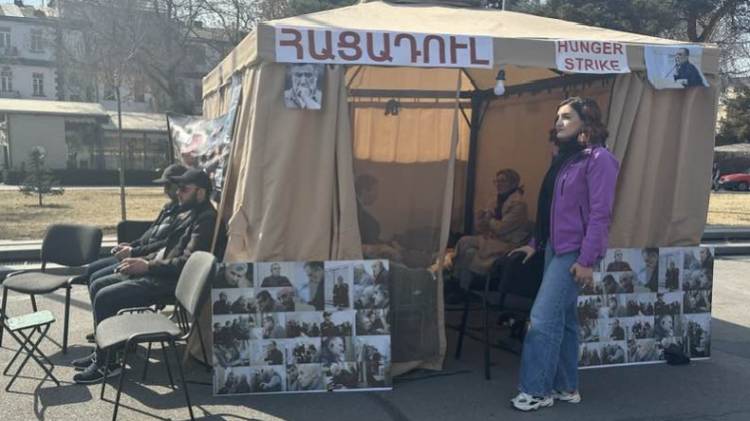 Մի՛ լռեք, սա նորմալ չէ՛, ինքնաուրացում է